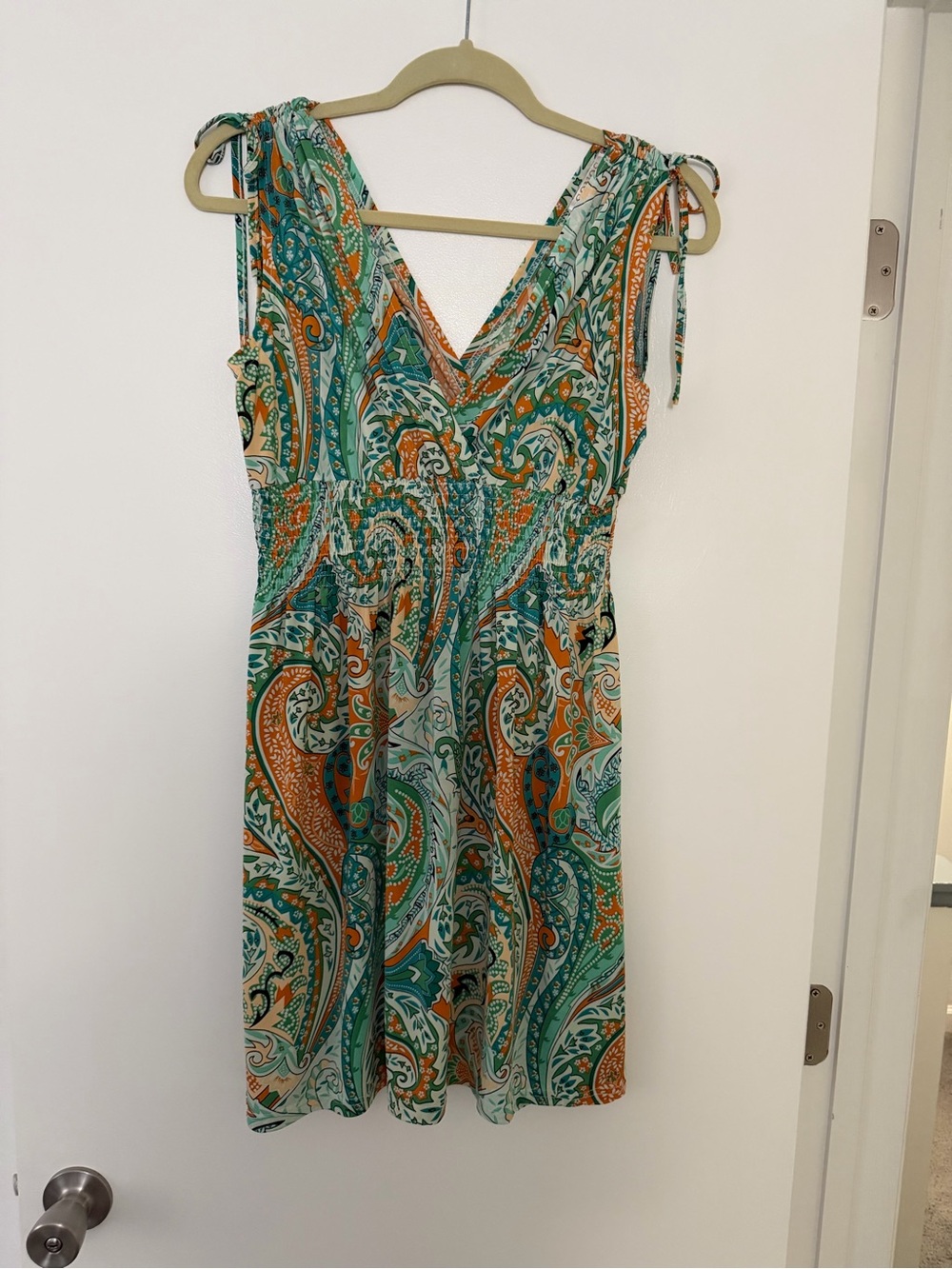 Sleeveless paisley dress